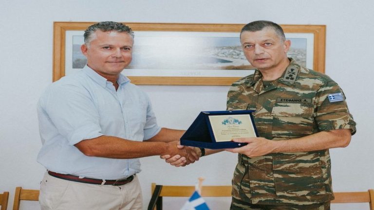 Επίσκεψη σε φυλάκια της Δωδεκανήσου του αρχηγού ΓΕΣ