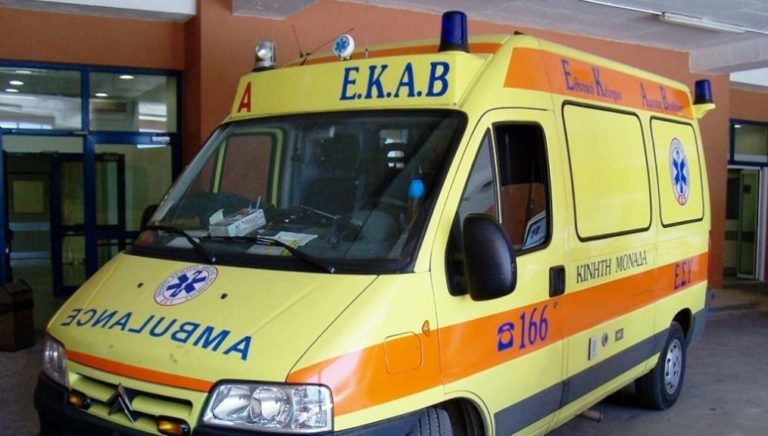 Τρίκαλα: Θανατηφόρο τροχαίο κόστισε τη ζωή σε 79χρονο – Σοβαρά νοσηλεύεται ένας 21χρονος