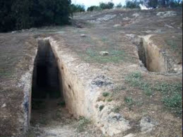 Νεμέα : Αρχαιολογικές ανακαλύψεις στο Μυκηναϊκό Νεκροταφείο Αηδονιών