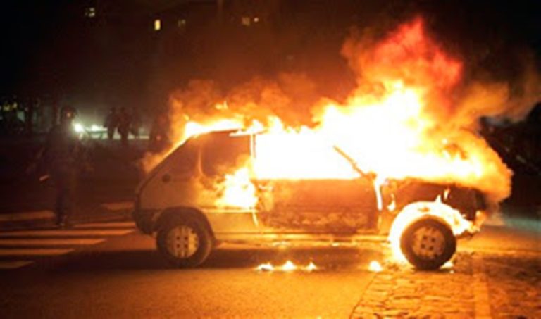 Κοζάνη: Πυρκαγιές σε φορτηγό και σε αυτοκίνητο