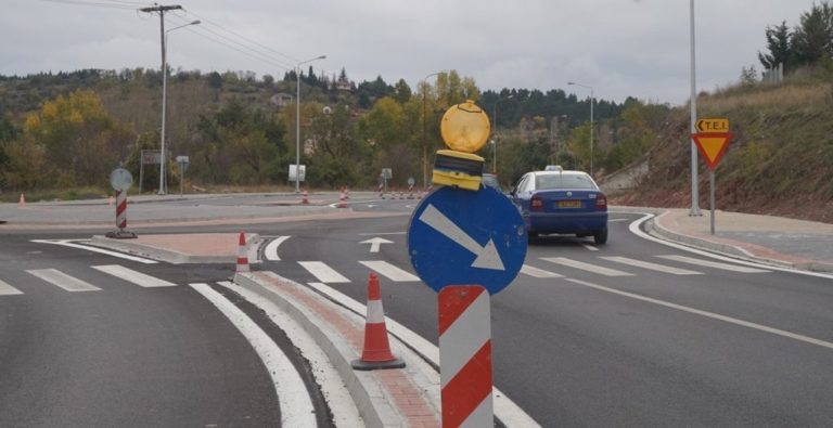 Οδοφωτισμός σε περιοχές της Μαγνησίας από την Περιφέρεια