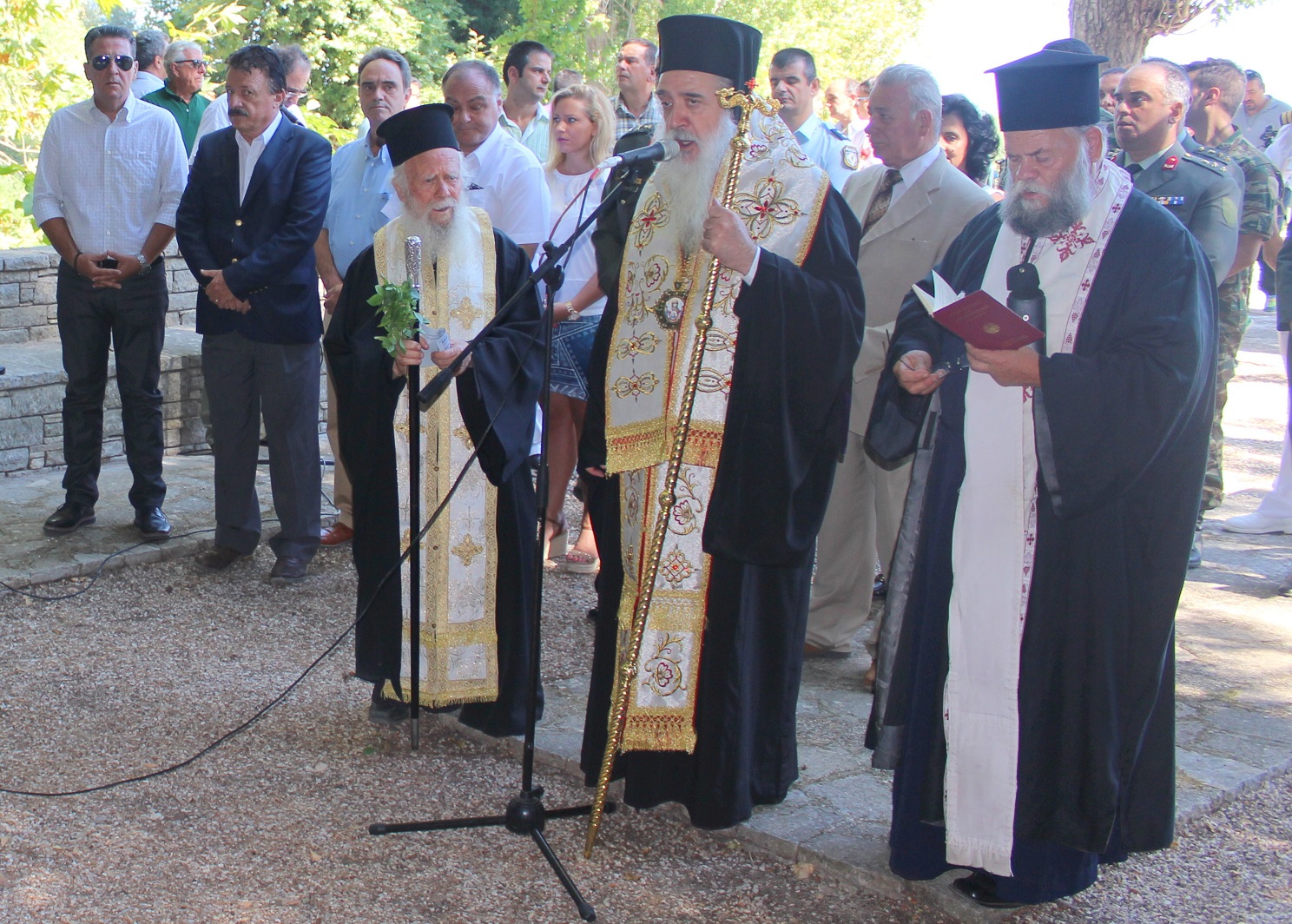 Τίμησαν τους Σαμιώτες Ήρωες που εκτέλεσαν οι Ιταλοί Τίμησαν τους Σαμιώτες Ήρωες που εκτέλεσαν οι Ιταλοί