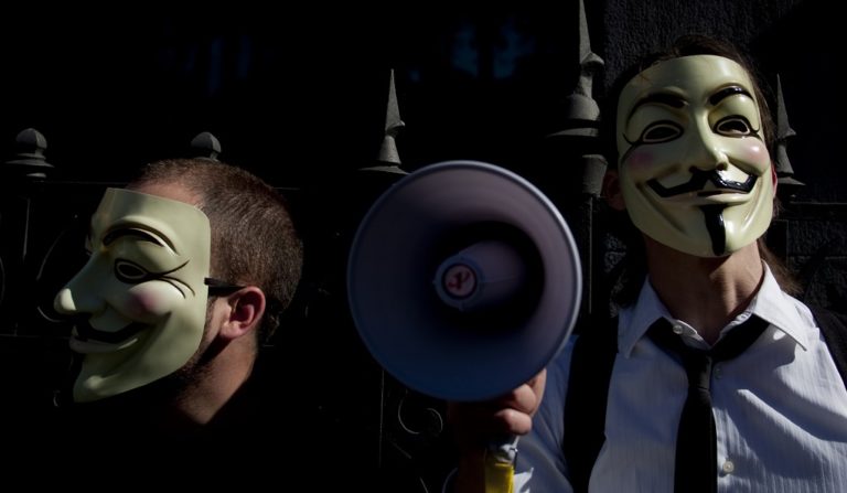 Ηλεκτρονικά αρχεία της Τράπεζας της Ελλάδας διέρρευσαν οι Anonymous – ΤτΕ: Ανυπόστατοι οι ισχυρισμοί