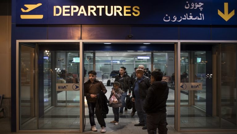 Κουρδιστάν: Απαγορεύονται οι διεθνείς πτήσεις- Εκκενώνονται εργοτάξια στα τουρκικά σύνορα