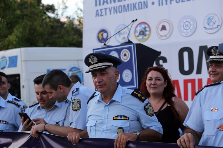 Συγκέντρωση- πορεία ένστολων στη Θεσσαλονίκη ενόψει ΔΕΘ