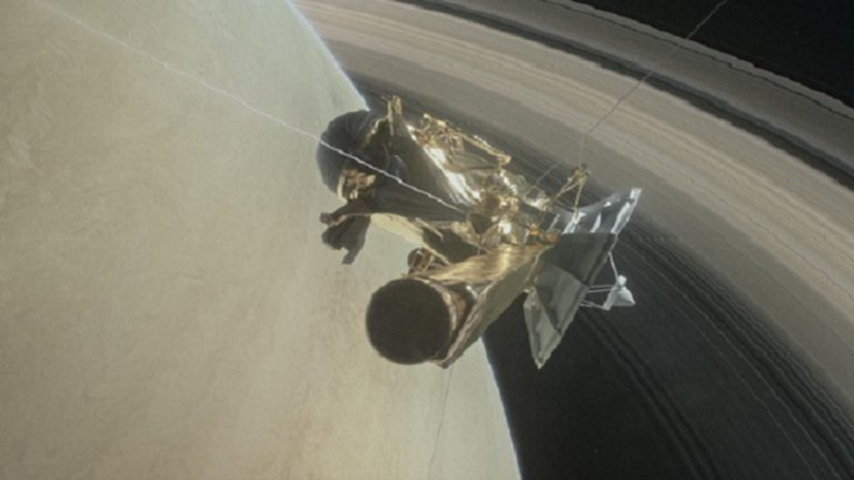 Το Cassini «αυτοκτονεί» σήμερα στον Κρόνο