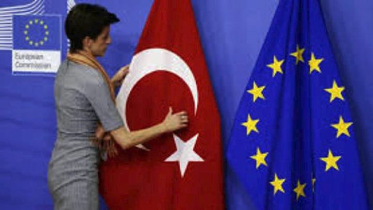 Κομισιόν: Η Τουρκία δεν μπορεί να γίνει μέλος της Ε.Ε