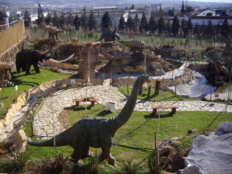 Περιβαλλοντικό πάρκο δεινοσαύρων στο Ωραιόκαστρο