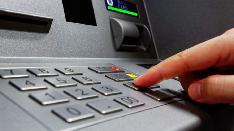 Άγνωστοι ανατίναξαν δύο ATM στα Πατήσια