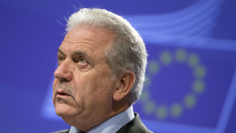 Αβραμόπουλος: Ανάγκη για περιβάλλον εμπιστοσύνης μεταξύ των κρατών-μελών