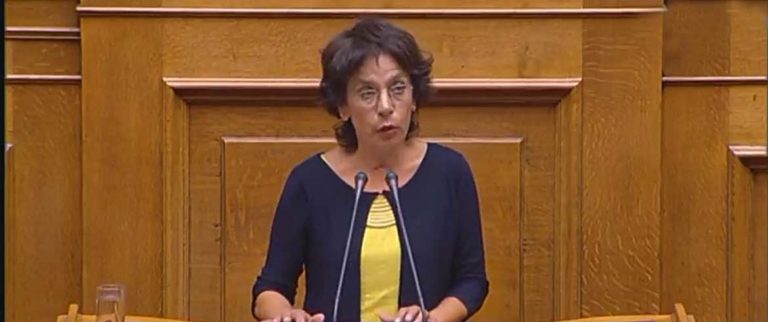 Β. Βαγιωνάκη: Οι πληγές της απορρύθμισης στην αγορά εργασίας (video)