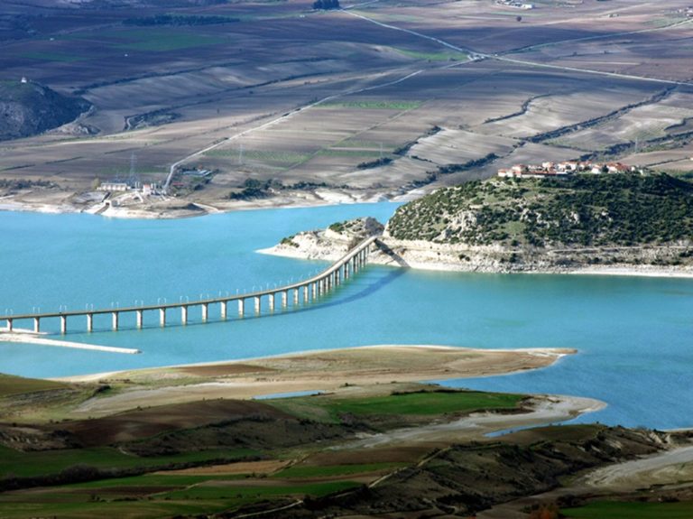 Κοζάνη: “Κανένα πρόβλημα με την στάθμη της λίμνης”