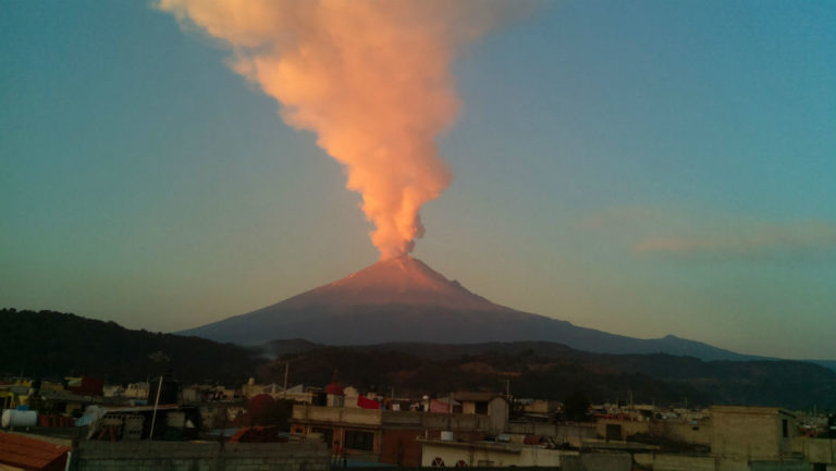 Ο σεισμός στο Μεξικό ενεργοποίησε το ηφαίστειο Ποποκατεπέτλ