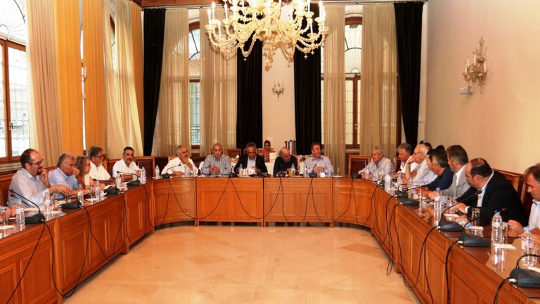 Συνάντηση Σκουρλέτη με δημάρχους