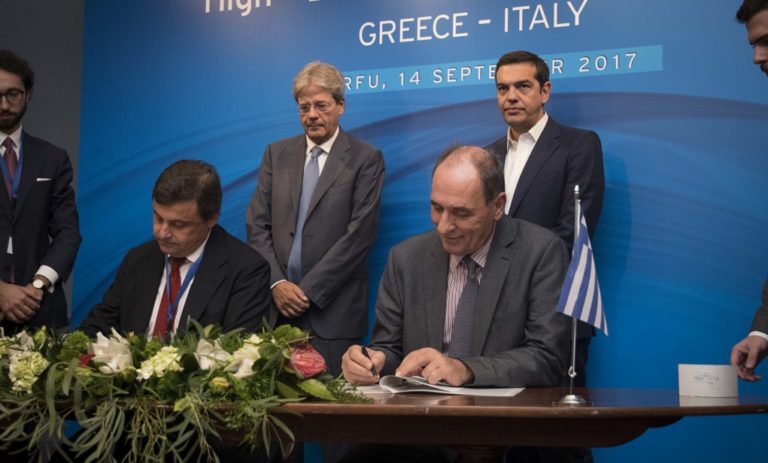 Διακήρυξη συνεργασίας στον ενεργειακό χώρο υπέγραψαν Γ. Σταθάκης-Κ. Καλέντα