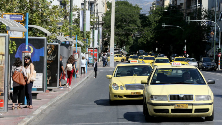 Νέα κόντρα κυβέρνησης αντιπολίτευσης για τις εταιρείες διαμεσολάβησης στη μίσθωση ταξί (video)