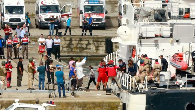 Στους 21 οι νεκροί κι άλλοι 7 αγνοούμενοι στη θάλασσα του Μαρμαρά