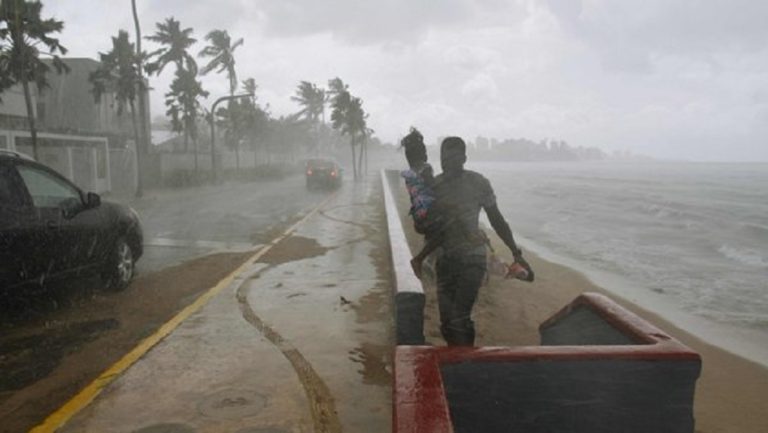 Η “Μαρία” έφτασε με ανέμους 240  χλμ/ώρα στο Πουέρτο Ρίκο (video)