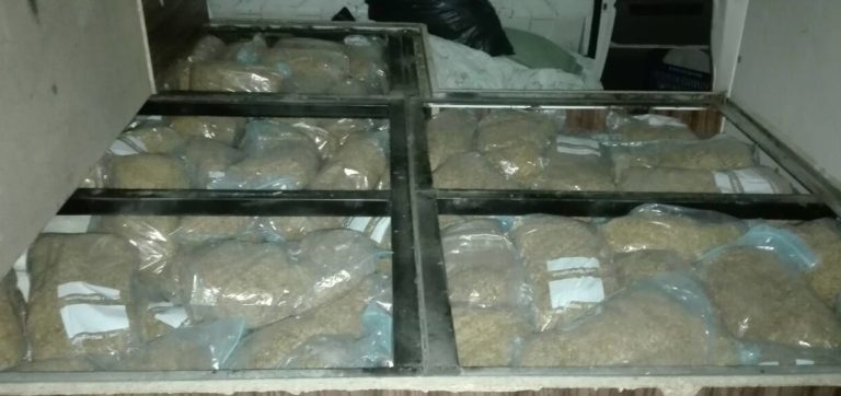 Αγρίνιο: Κατάσχεση λαθραίου καπνού