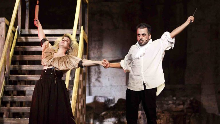 “Sweeney Todd”: Ο δαιμόνιος κουρέας της Fleet Street στο Μέγαρο Μουσικής Αθηνών