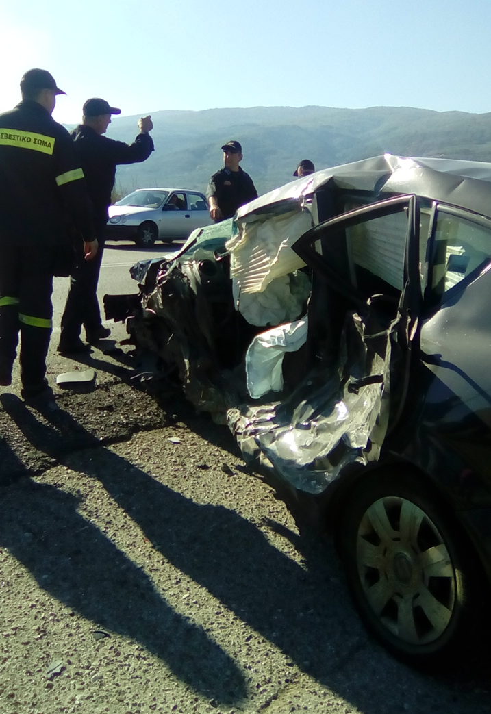 Σοβαρό τροχαίο λίγο έξω από το Αγρίνιο