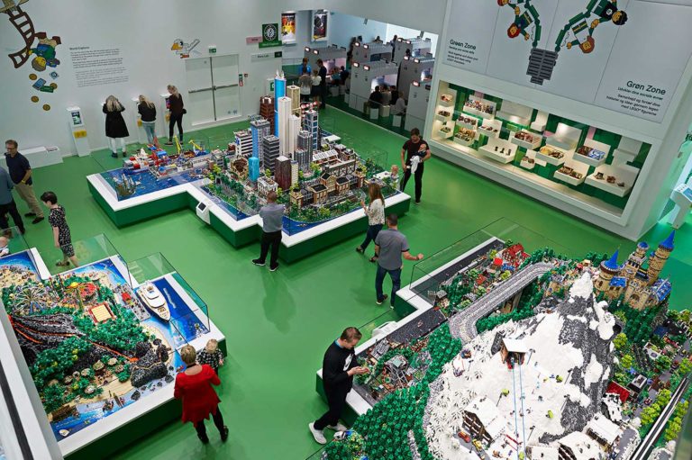Ένα σπίτι των LEGO αφιερωμένο στο δημιουργικό παιχνίδι