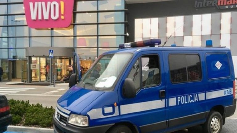 Πολωνία: Επίθεση με μαχαίρι σε εμπορικό κέντρο