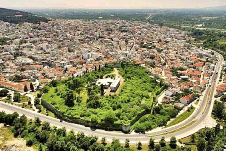 Οι Αρτινοί πολίτες θέλουν το Θέατρο του Κάστρου ανοιχτό