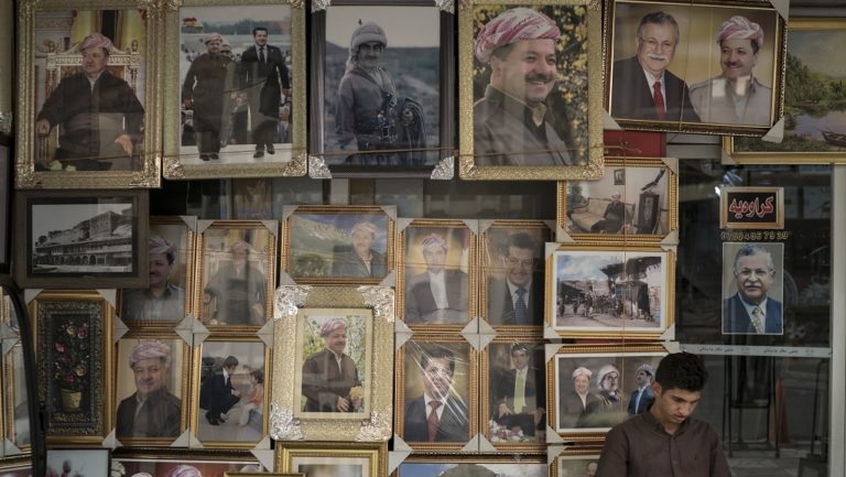 Παραδίδει τις εξουσίες του ο Μπαρζανί – Έφοδος στο κοινοβούλιο του Ιρακινού Κουρδιστάν