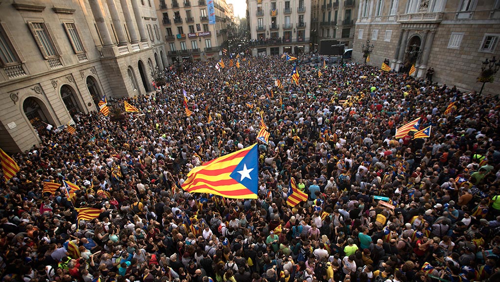 Ακυρώθηκε από το Συνταγματικό Δικαστήριο της Ισπανίας η κήρυξη ανεξαρτησίας της Καταλονίας (video)