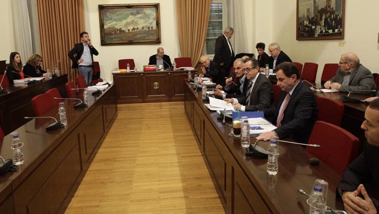 “Ερρίκος Ντυνάν”: Άνοιγμα λογαριασμών και πολιτικών προσώπων αποφάσισε η Εξεταστική Επιτροπή