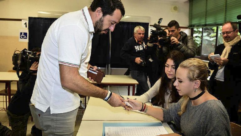 Ιταλία: Νίκη των αυτονομιστών σε Βένετο και Λομβαρδία