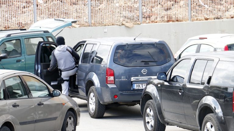 Σώος μετά από ομηρία 6 μηνών ο επιχειρηματίας Μιχ. Λεμπιδάκης