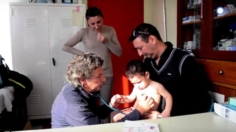 «Μόνος ή αλληλέγγυος»: Ντοκιμαντέρ στην ΕΡΤ3 (trailer)