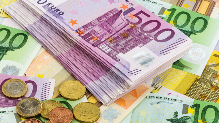 Πληρωμές 894,2 εκατ. ευρώ ως τον Αύγουστο για ληξιπρόθεσμες οφειλές του δημοσίου