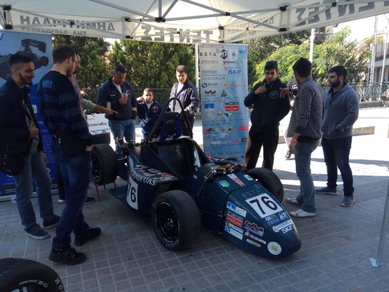 Κοζάνη: Hλεκτροκίνητο αυτοκίνητο και αγωνιστικό μονοθέσιο από τους φοιτητές του ΤΕΙ