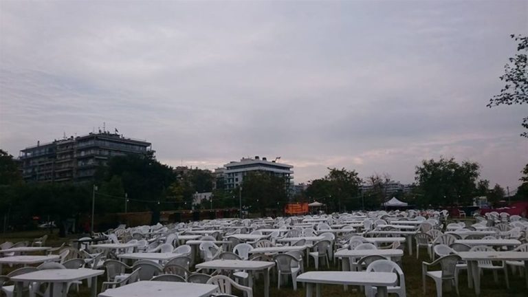 Ανακοίνωση των διοργανωτών του Φεστιβάλ Σπούτνικ για τα τραπεζοκαθίσματα