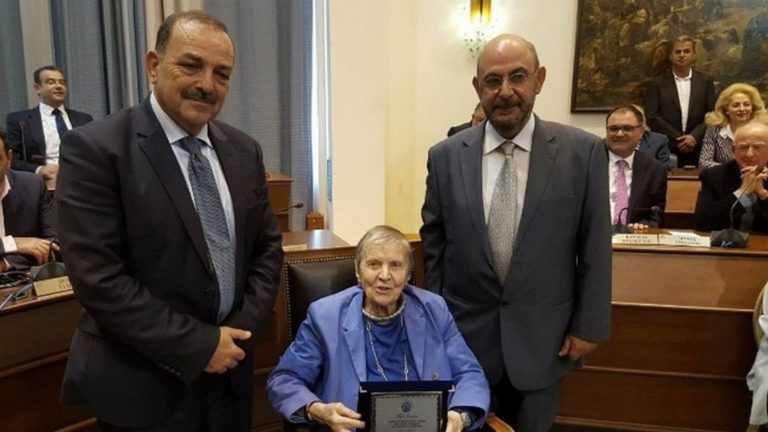 Τιμήθηκε από το Δήμο Ρόδου η Ελένη Γλύκατζη – Αρβελέρ
