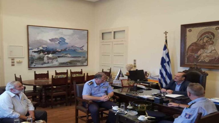 Στη Ρόδο ο αρχηγός του Πυροσβεστικού Σώματος