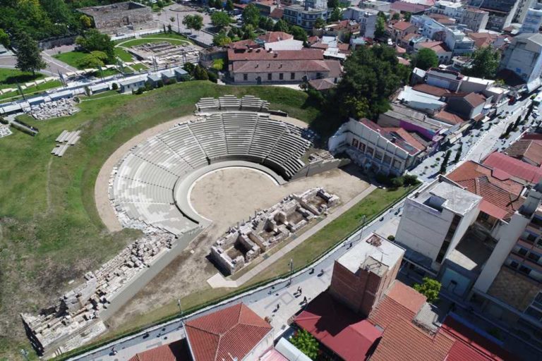 Μελέτη για Αρχαίο Θέατρο Λάρισας και Φθιωτίδων Θηβών