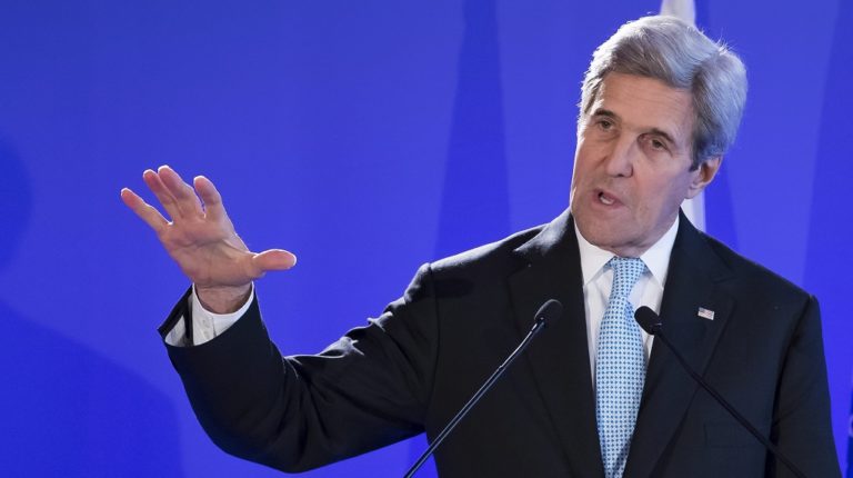 Τζον Κέρι: Ιστορικό λάθος ένας τερματισμός της συμφωνίας για τα πυρηνικά του Ιράν