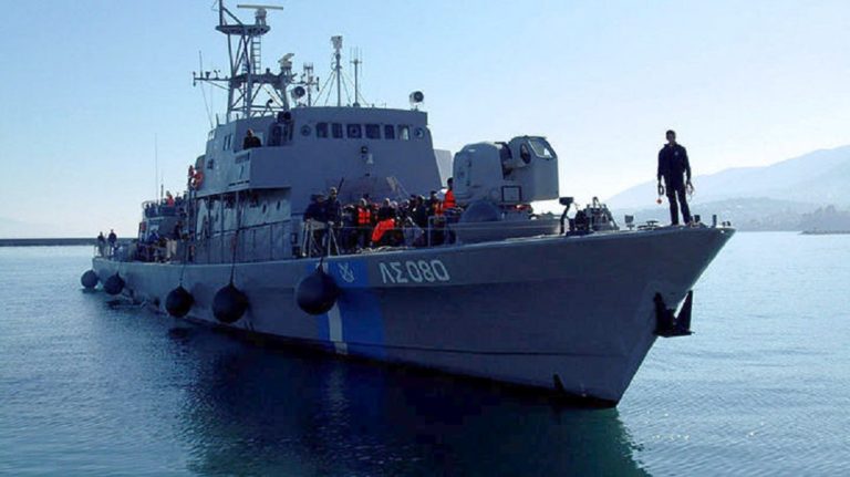 Καλόλιμνος: Βυθίστηκε σκάφος με μετανάστες -3 νεκροί, 15 διασωθέντες(video)