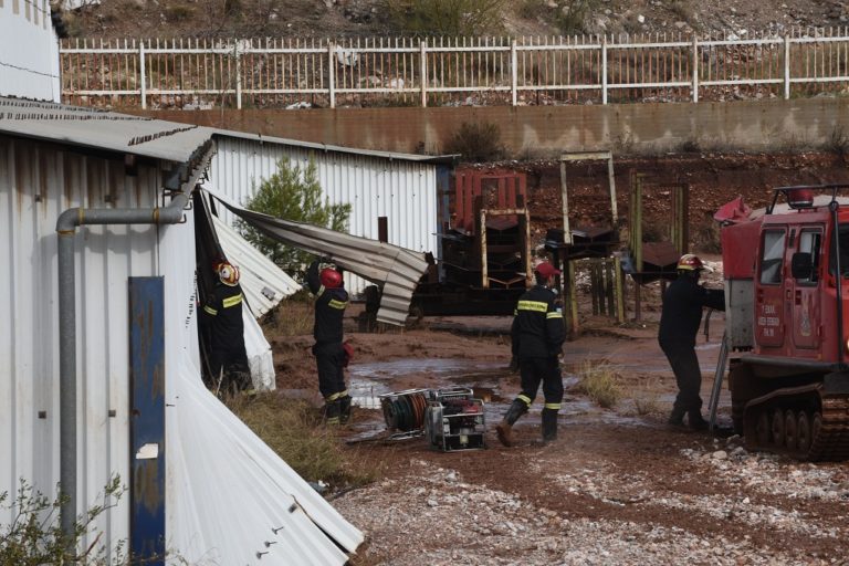 Εφιάλτης δίχως τέλος – Στους είκοσι οι νεκροί -Εντοπίστηκε ακόμα μία σορός (video)