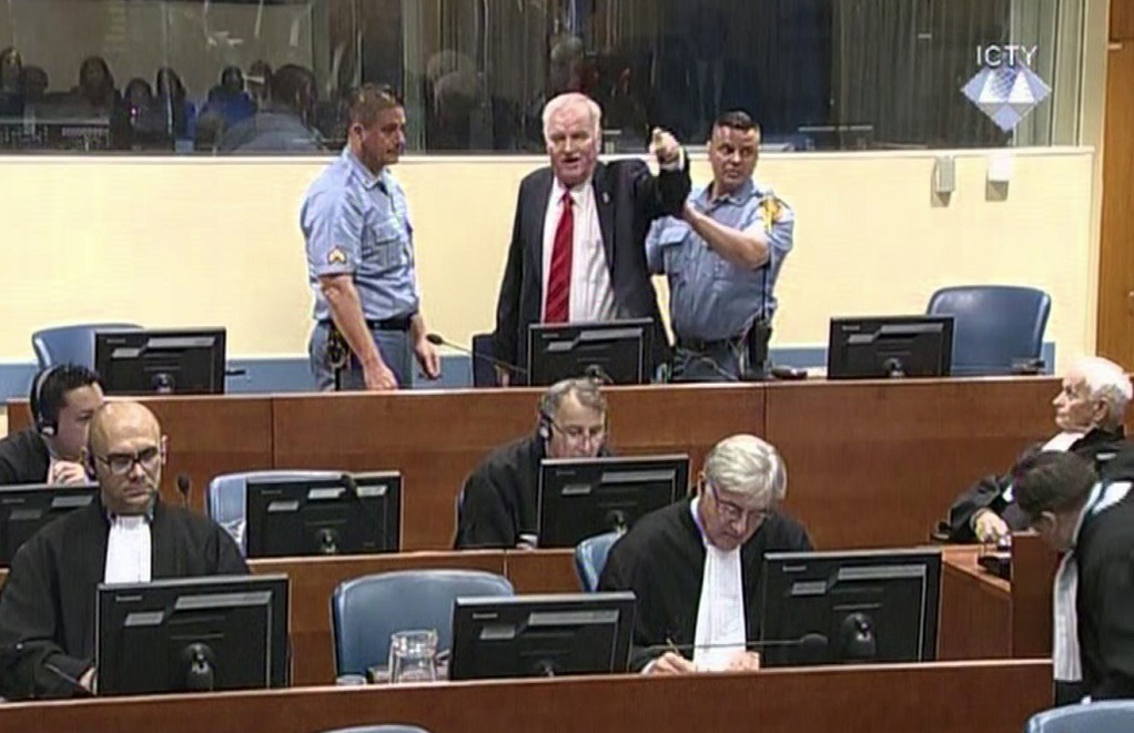 Ένοχος ο Ράτκο Μλάντιτς-Καταδικάστηκε σε ισόβια (video)