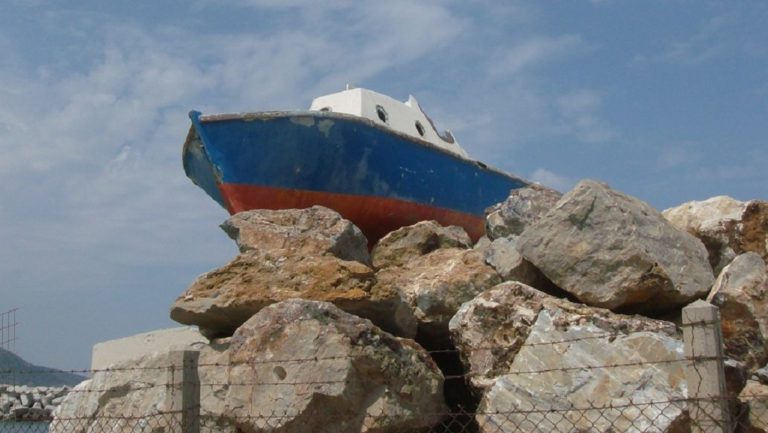 Bανδαλισμοί σε μνημείο για την προσφυγική ιστορία