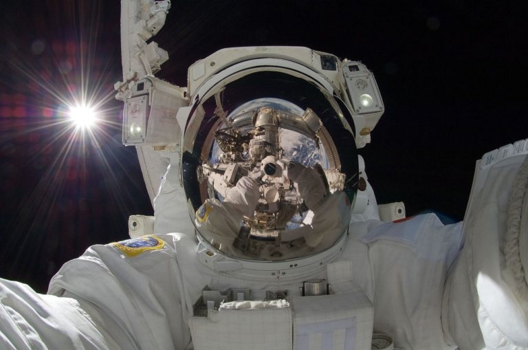 Έρευνα: Οι μακρινές διαστημικές αποστολές θα μπορούσαν να βλάψουν τους εγκεφάλους των αστροναυτών