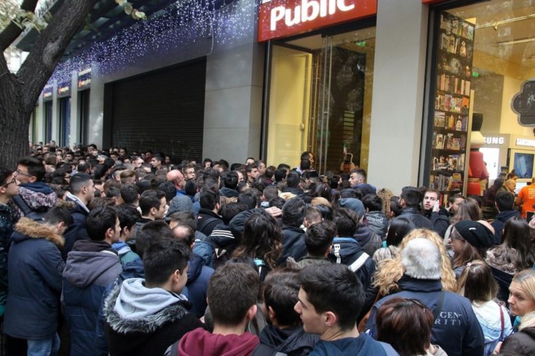 Εντατικούς ελέγχους για τη Black Friday ζητάει το ΕΚΘ