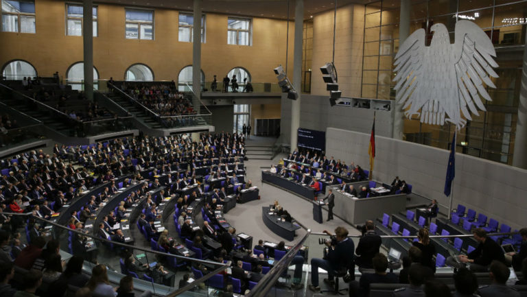 Οι συνομιλίες για σχηματισμό κυβέρνησης-Τα σενάρια που συζητούν στο SPD (video)