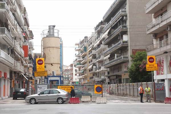 Στην κυκλοφορία των οχημάτων το κλειστό τμήμα της Δελφών