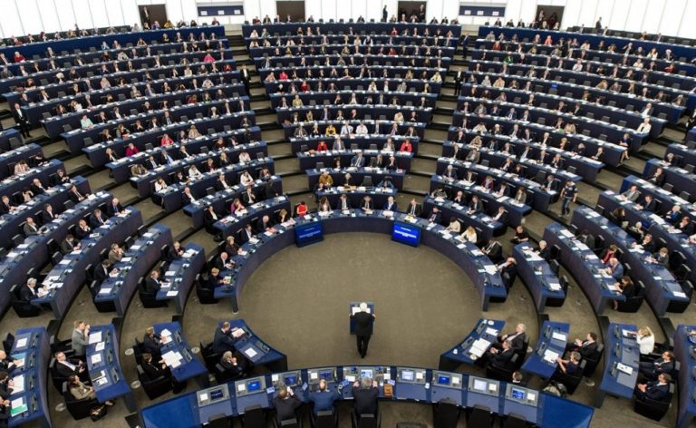 Π. Τσαπανίδου για υιοθέτηση έκθεσης PEGA: «Ως αρχιερέα των υποκλοπών δείχνει το Ευρωκοινοβούλιο τον Μητσοτάκη»